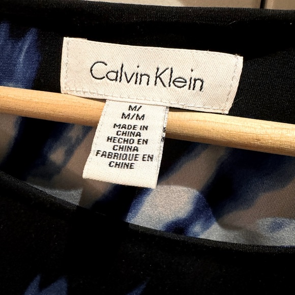 Calvin Klein rayon long sleeve blouse top with silver buckle, size M - Picture 5 of 5